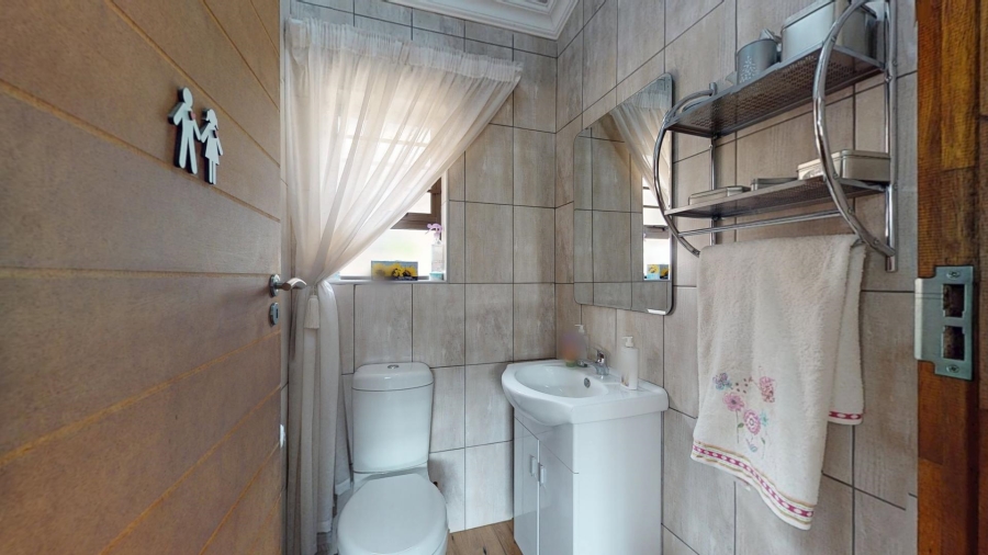 17 Bedroom Property for Sale in Vyfhoek A H North West